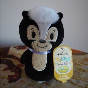 “Easter Flower” hallmark itty Bitty’s doll 5” with tags